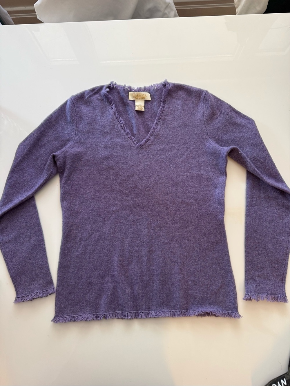 Peck & Peck 100% Cashmere Lavender V-Neck Sweater with Fringe Trim